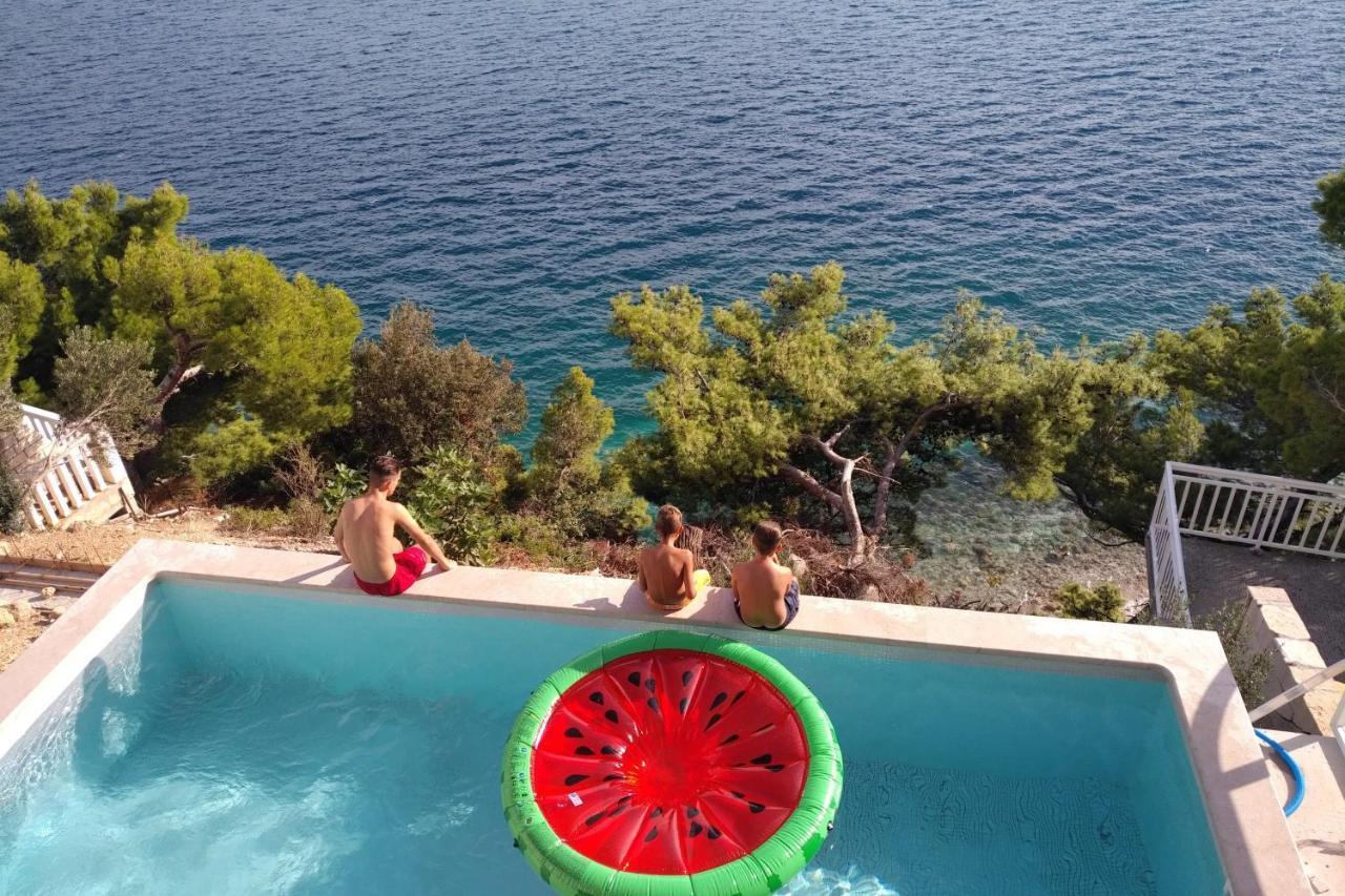 Beachfront Holiday Home - Private Heated Pool Мимице Экстерьер фото