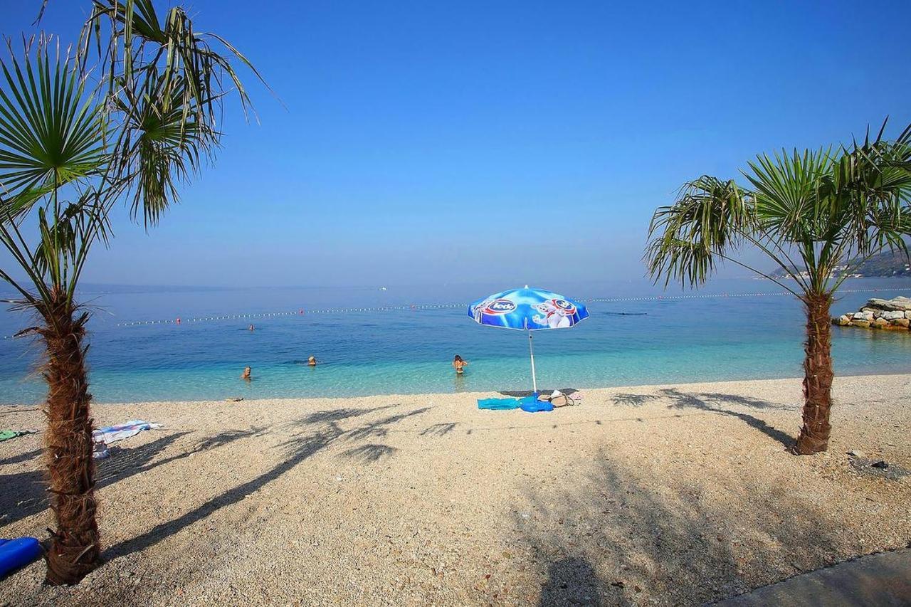 Beachfront Holiday Home - Private Heated Pool Мимице Экстерьер фото