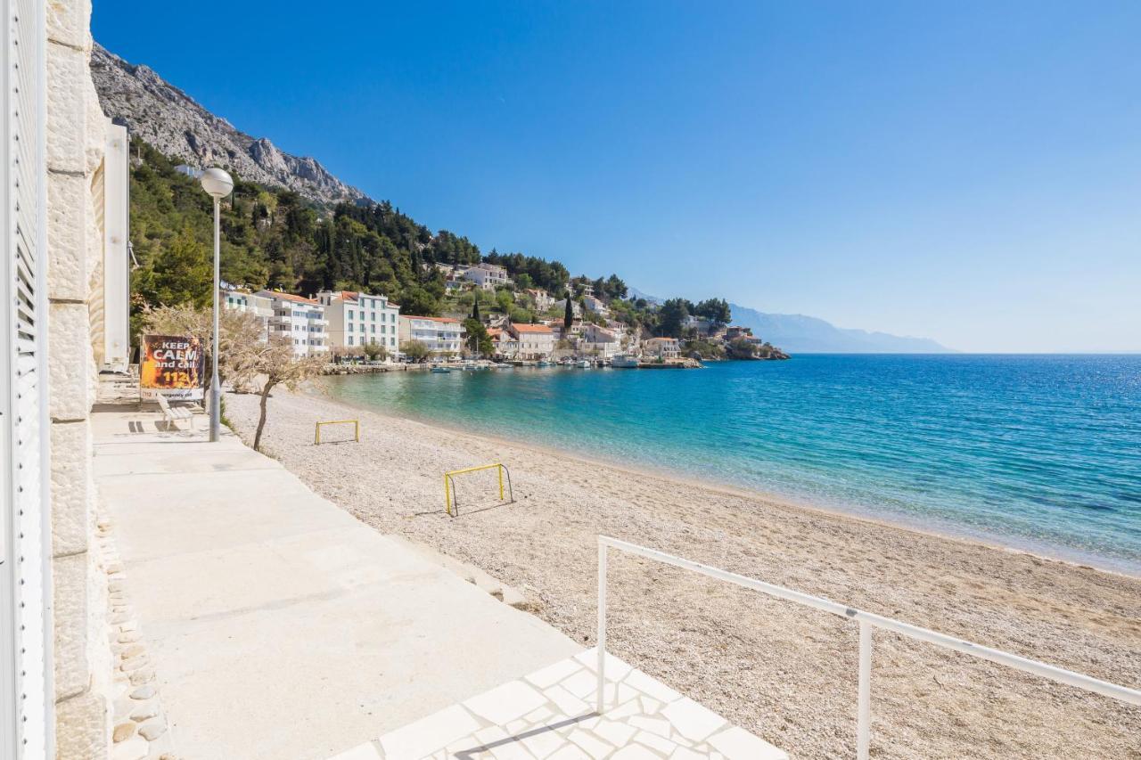 Beachfront Holiday Home - Private Heated Pool Мимице Экстерьер фото