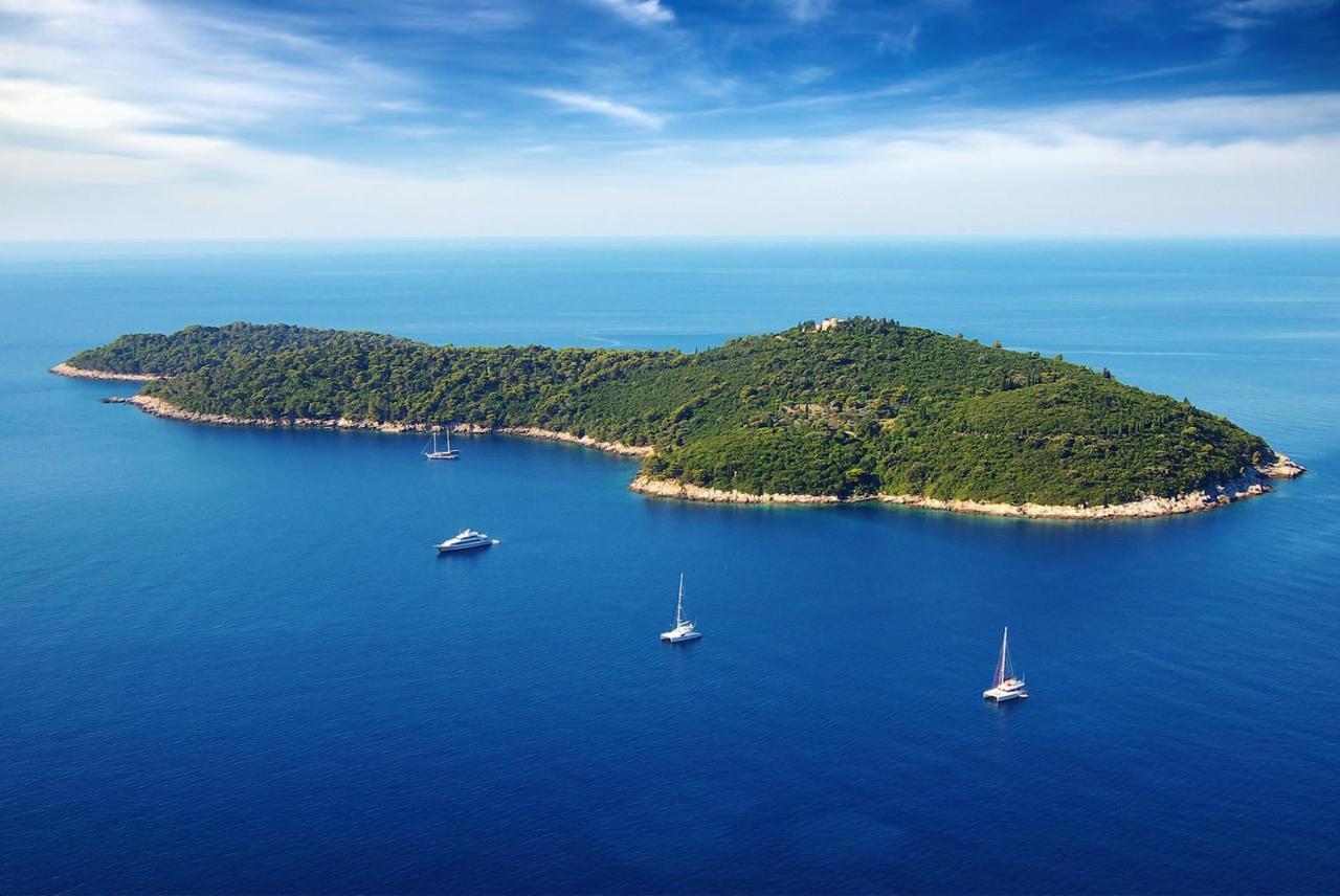 Beachfront Holiday Home - Private Heated Pool Мимице Экстерьер фото