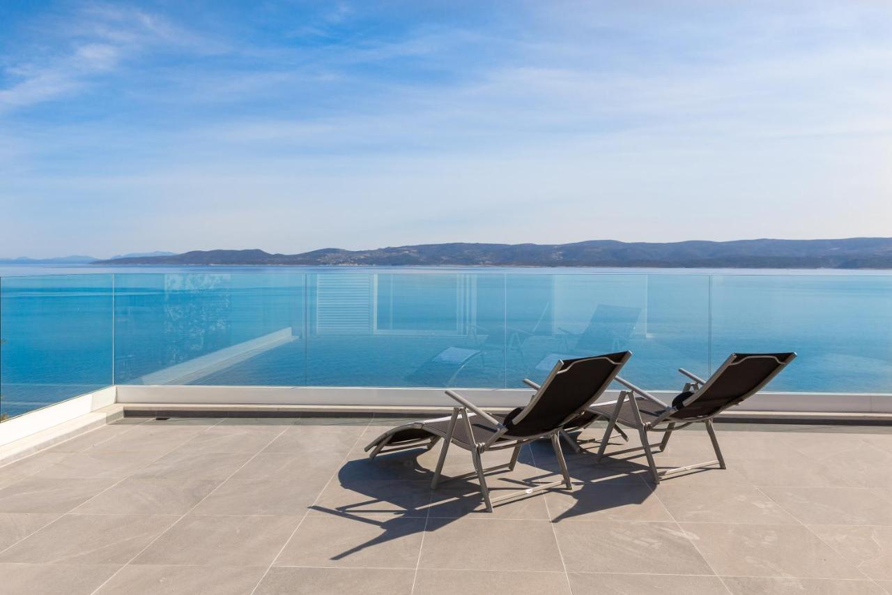 Beachfront Holiday Home - Private Heated Pool Мимице Экстерьер фото